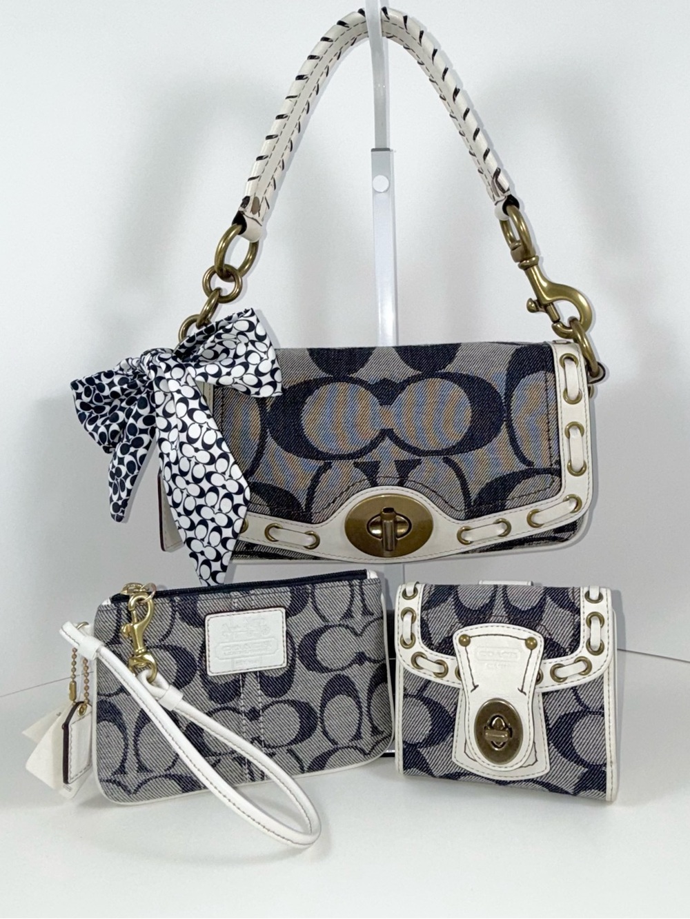 πNWOT COACH DENIM MINI CARLY LEGACY SHOULDER BAG VINTAGE Y2K 65TH ANNIVERSARY!π - Picture 14 of 14